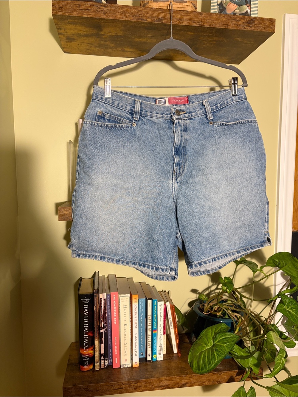 Vintage Faded Glory Light Wash Denim Bermuda Shorts
